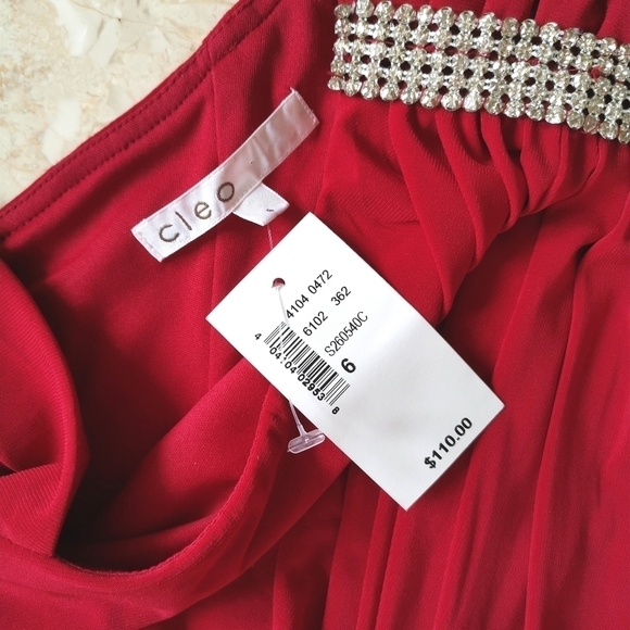 Host PICK NWT festive Cleo red dress crystal  size 6 - Picture 8 of 12